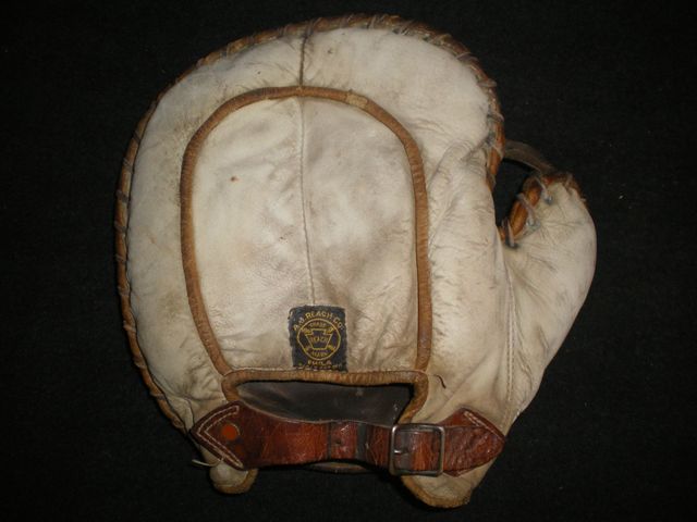 A.J. Reach Basemitt Back 7